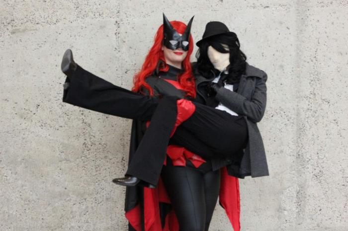 Probably my favorite Question/Batwoman photo EVER. Photo by Kristin Bomba.